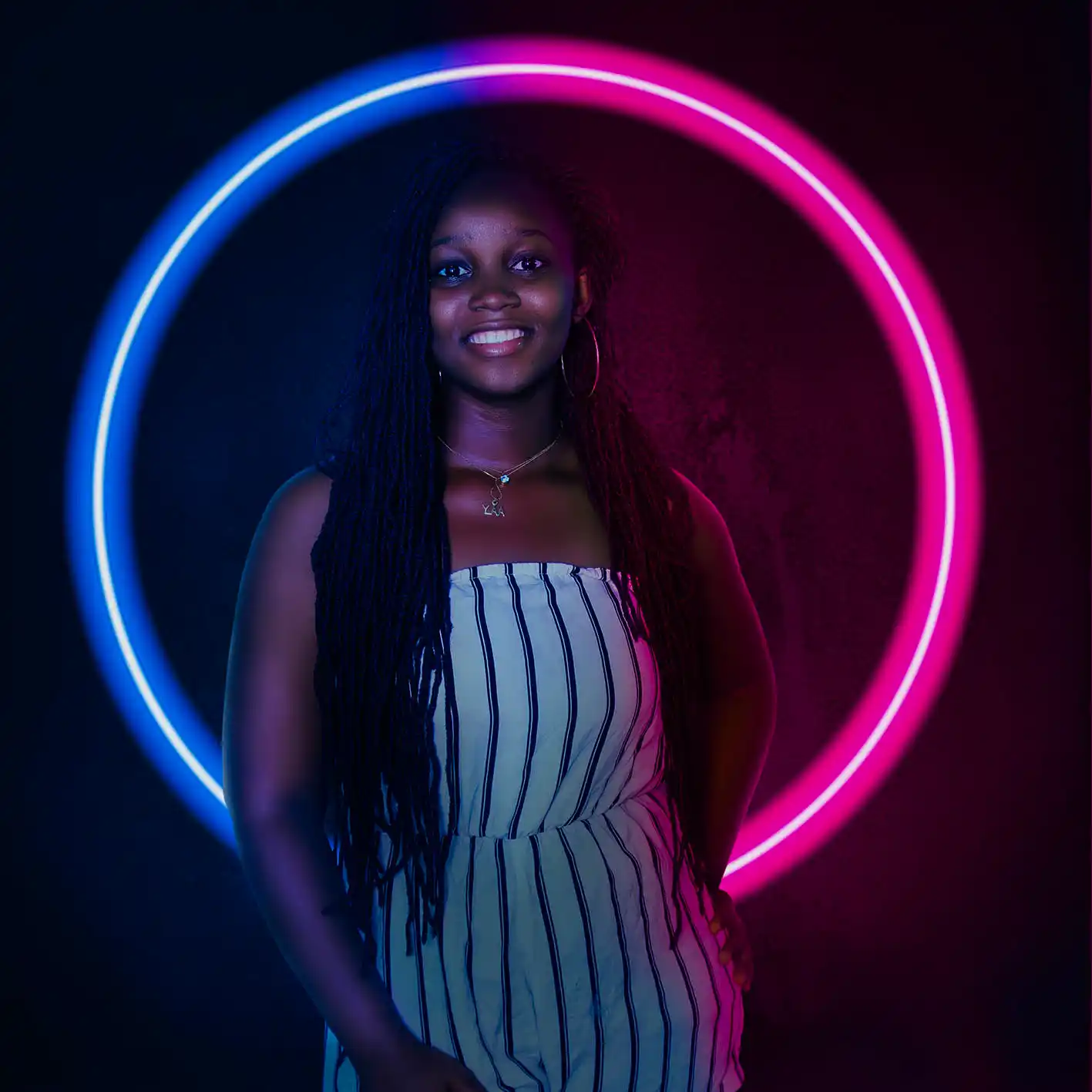 ✨ "ENTRE OMBRE ET LUMIÈRE, JE BRILLE À MA FAÇON." ✨